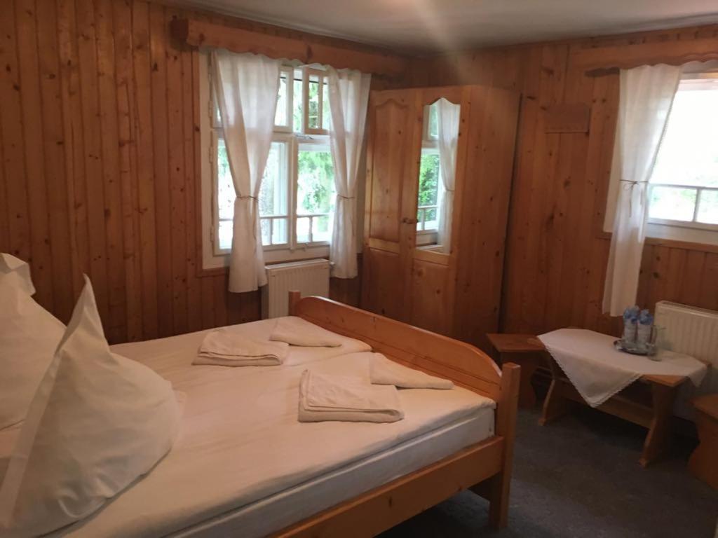 Manyi Villa BaileTusnad Exteriér fotografie